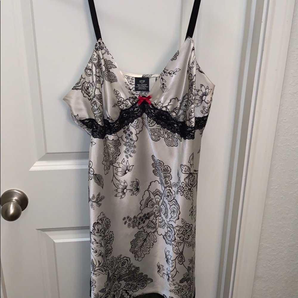 Sleep wear